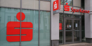 DHL, Sparkasse, Paypal, 비트코인을 이용한 진화하고 있는 독일의 온라인 사기 사례와 그에 대한 대처법은?