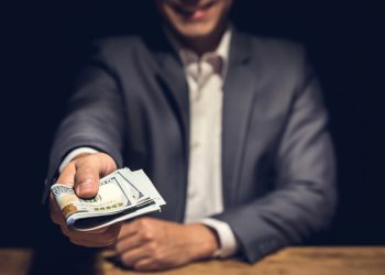 독일에서 높은 금리의 정기 예금 상품 제안하는 사기 범죄 주의- 가짜 예금 상품 구별법과 피해 발생 예방법