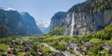 베네치아에 이어 스위스 라우터브루넨(Lauterbrunnen) 입장료 도입 – 관광객 급증으로 인한 문제 해결 방안