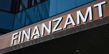 세금 신고 놓치면 최대 25,000유로 벌금? 더 늦기 전에 알아야 할 연체료 피하고 추가 시간 확보하는 방법
