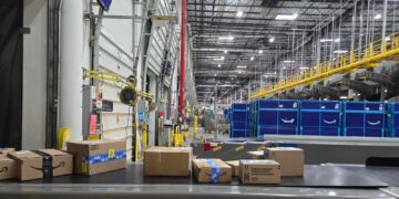 독일 Amazon 물류직, 절반 이상이 5년 이상 근속 – 얼마나 벌고, 어떤 복지 혜택을 누릴까?