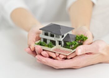 독일 부동산 거래 시 소유권 이전 절차 – Auflassung과 Auflassungsvormerkung 이해하기