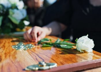 독일 장례식에서 절대 금기시되는 행동들 – 부록 : 독일 장례 문화의 흥미로운 포인트 TOP 7