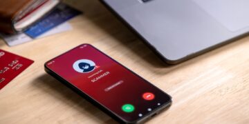 전화를 받았는데 아무 말도 없다면? 독일 무음 전화(Silent Call)의 정체와 대처법